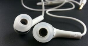 How to Fix Earphones One Side is Silent