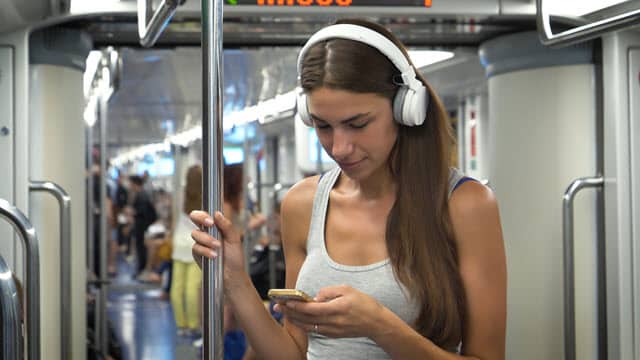 How Noise Cancelling Headphones Work