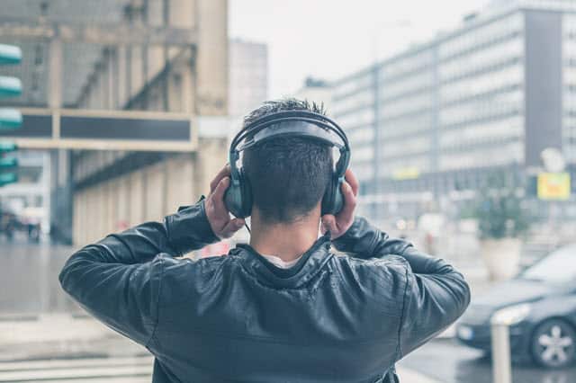 Can Headphones Cause Baldness